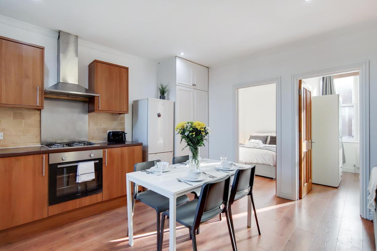 Welcomestay Tooting Broadway 3 Bedroom Apartment Лондон Екстериор снимка